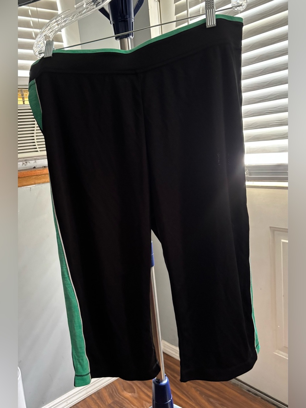2 pairs Made for Life Mesh Crop Workout Pants XL Petite